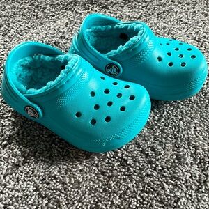 Toddler Fuzzy lined crocs